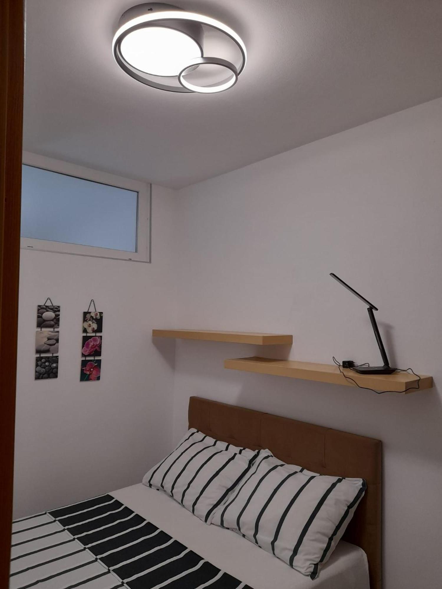 Apartments Malou Baska Voda Phòng bức ảnh