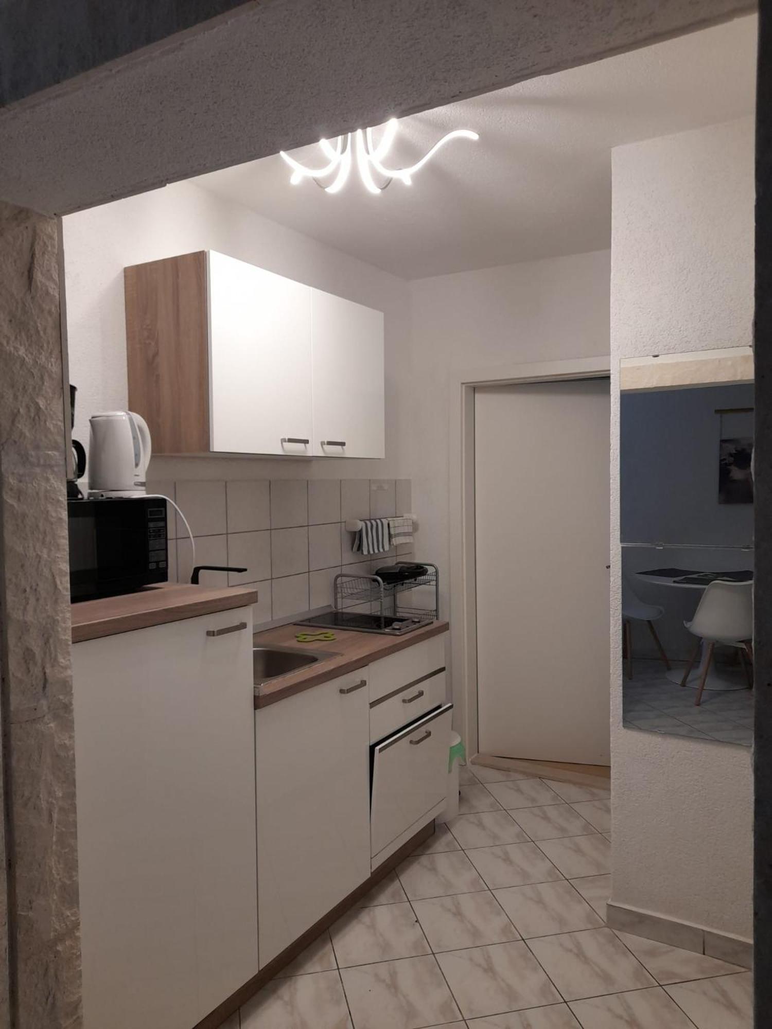 Apartments Malou Baska Voda Phòng bức ảnh
