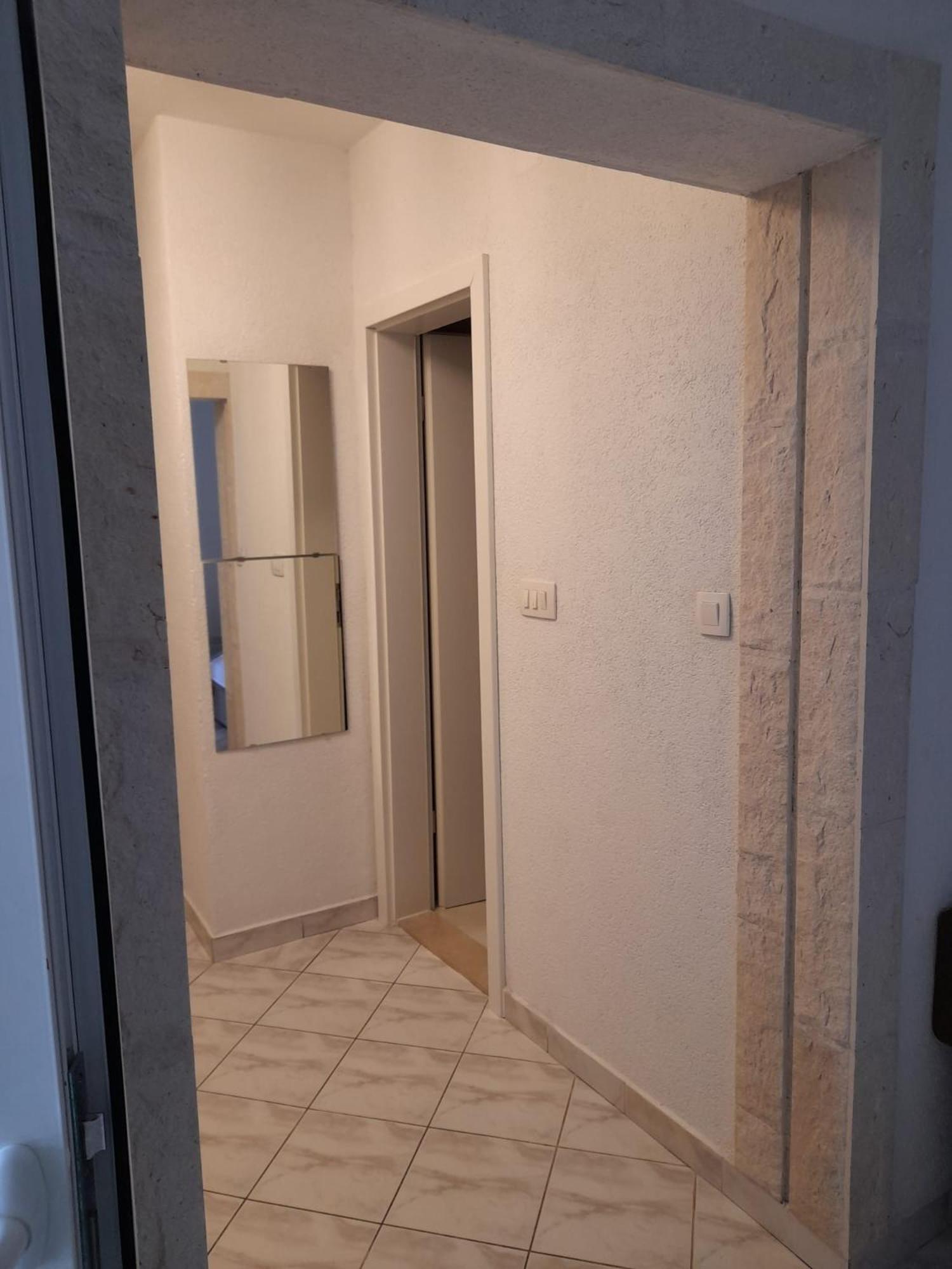 Apartments Malou Baska Voda Phòng bức ảnh
