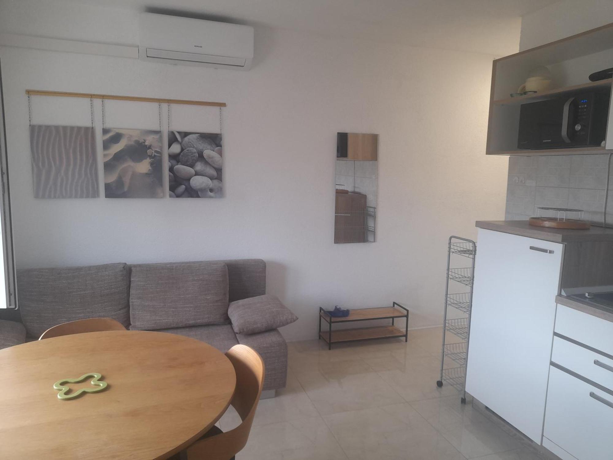 Apartments Malou Baska Voda Phòng bức ảnh